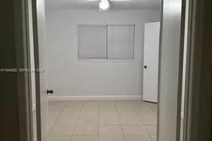 3986 NW 87th Ave, Sunrise, FL 33351 - Photo 12