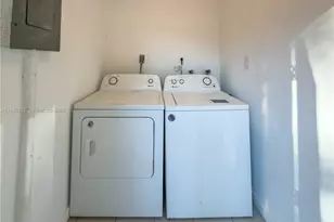 8124 SW 153rd Pl, Miami, FL 33193 - Photo 10