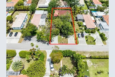 11105 NE 9th Ave, Biscayne Park, FL 33161 - Photo 8