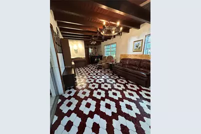 431 NW 32nd Ct, Miami, FL 33125 - Photo 24