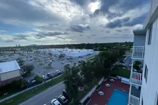 1251 NE 108th St, Miami, FL 33161 - Photo 4