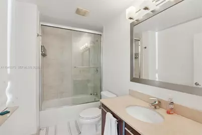 1900 N Bayshore Dr #1511, Miami, FL 33132 - Photo 14