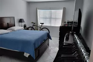 400 Kings Point Dr, Sunny Isles Beach, FL 33160 - Photo 22