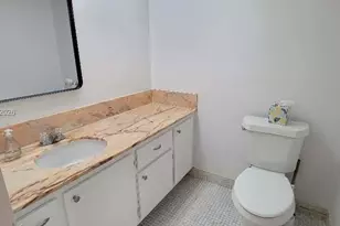 5401 Collins Ave, Miami Beach, FL 33140 - Photo 22