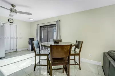 10010 NW 71st Pl, Tamarac, FL 33321 - Photo 6