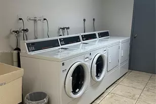 919 Hillcrest Dr, Hollywood, FL 33021 - Photo 16