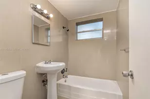 1685 Jefferson Ave, Miami Beach, FL 33139 - Photo 12