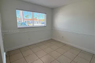 11417 NW 87th Pl, Hialeah Gardens, FL 33018 - Photo 8