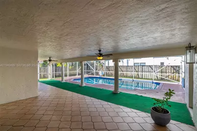 1092 NW 162nd Ave, Pembroke Pines, FL 33028 - Photo 30