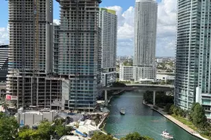41 SE 5th St, Miami, FL 33131 - Photo 24