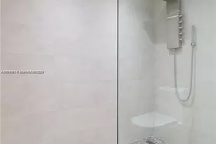 [Address not provided], Miami, FL 33181 - Photo 12