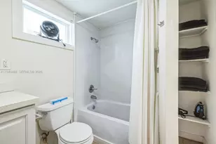 1296 NW 72nd St, Miami, FL 33147 - Photo 6