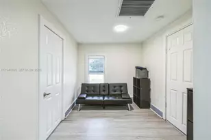 1296 NW 72nd St, Miami, FL 33147 - Photo 10