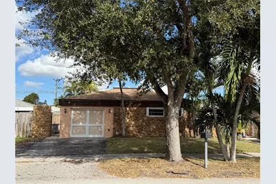 11611 SW 83rd Ter, Miami, FL 33173 - Photo 1