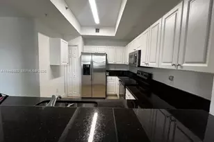 11401 NW 89th St, Doral, FL 33178 - Photo 10