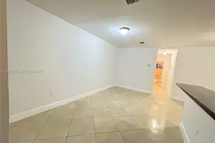 1034 Lenox Ave., Miami Beach, FL 33139 - Photo 4