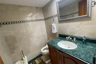 555 NE 15th St, Miami, FL 33132 - Photo 10