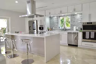 13240 Ortega Ln, North Miami, FL 33181 - Photo 18