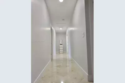 13240 Ortega Ln, North Miami, FL 33181 - Photo 12