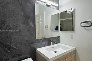 8800 NW 97th Ave, Doral, FL 33178 - Photo 24