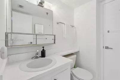 1345 West Avenue #304, Miami Beach, FL 33139 - Photo 8
