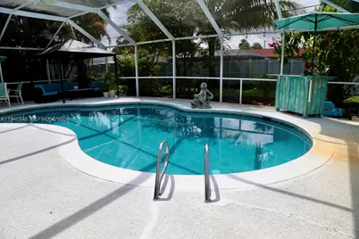428 N Crescent Dr, Hollywood, FL 33021 - Photo 22