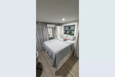 428 N Crescent Dr, Hollywood, FL 33021 - Photo 8