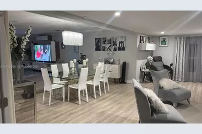 428 N Crescent Dr, Hollywood, FL 33021 - Photo 28