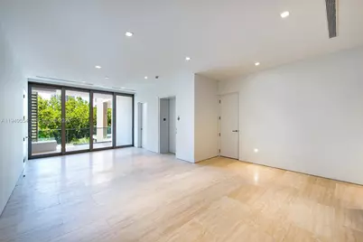 311 Meridian Ave #302, Miami Beach, FL 33139 - Photo 1