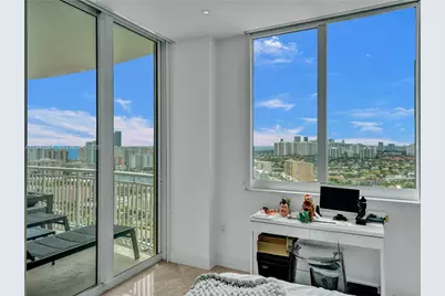 1755 E Hallandale Beach Blvd #PH04E, Hallandale Beach, FL 33009 - Photo 26