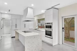 1636 SW 9th St, Miami, FL 33135 - Photo 10