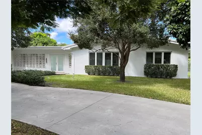 7921 SW 143rd St, Palmetto Bay, FL 33158 - Photo 2