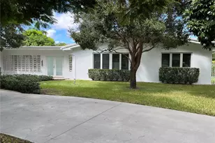 7921 SW 143rd St, Palmetto Bay, FL 33158 - Photo 2