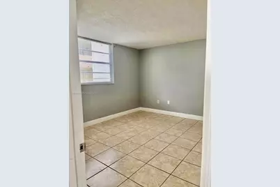 10090 NW 80th Ct #1237, Hialeah Gardens, FL 33016 - Photo 12