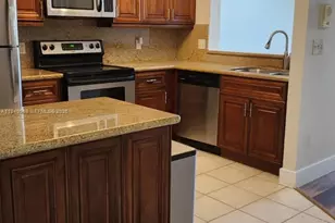 785 SW 148th Ave, Davie, FL 33325 - Photo 8