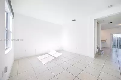 2713 SE 15th St, Homestead, FL 33035 - Photo 10