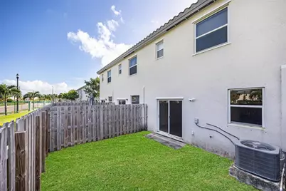 2713 SE 15th St, Homestead, FL 33035 - Photo 26