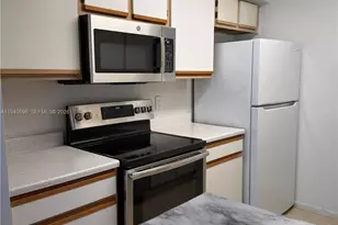 2607 NW 33rd St, Oakland Park, FL 33309 - Photo 6