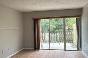 6225 SW Kendale Lakes Creek, Miami, FL 33183 - Photo 6