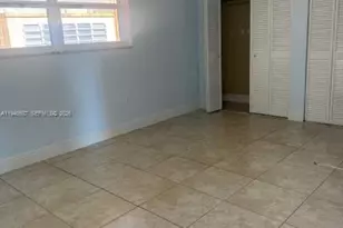 1810 W 56th St, Hialeah, FL 33012 - Photo 18