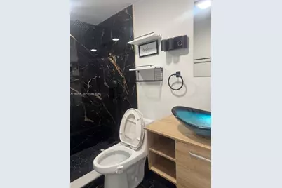 1810 W 56th St #3316, Hialeah, FL 33012 - Photo 8