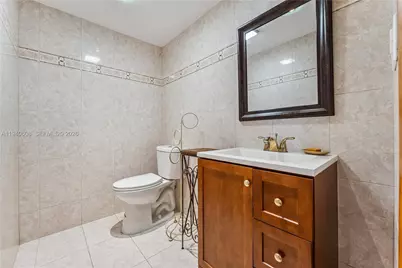 11111 Biscayne Blvd #4H, Miami, FL 33181 - Photo 14