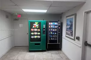 5750 Collins Ave, Miami Beach, FL 33140 - Photo 32