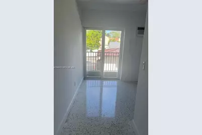 1911 NW Flagler Ter #5, Miami, FL 33125 - Photo 8