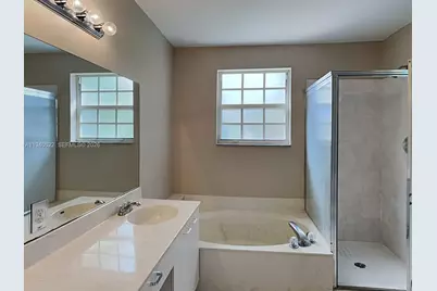 [Address not provided], Pembroke Pines, FL 33028 - Photo 10