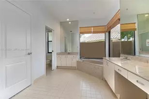 1051 Woodfall Ct, Weston, FL 33326 - Photo 26