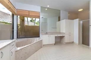 1051 Woodfall Ct, Weston, FL 33326 - Photo 24