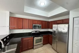 11601 NW 89th St, Doral, FL 33178 - Photo 4