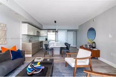 1300 Brickell Bay Dr #2509, Miami, FL 33131 - Photo 6