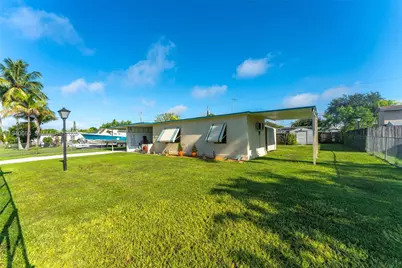 15445 Garfield Dr, Homestead, FL 33033 - Photo 4